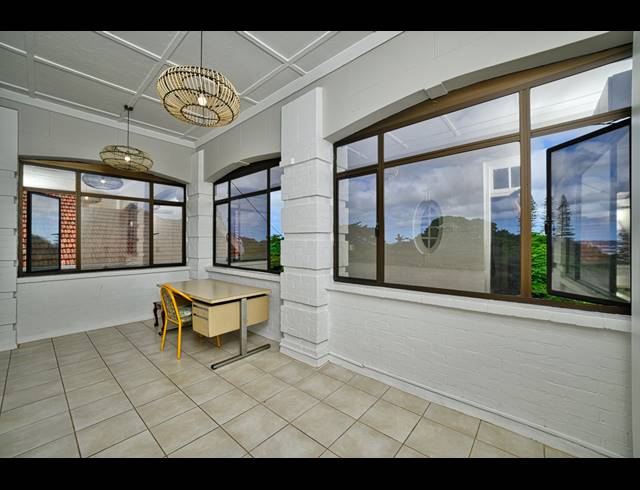 5 BEDROOM HOUSE FOR SALE IN GLENWOOD